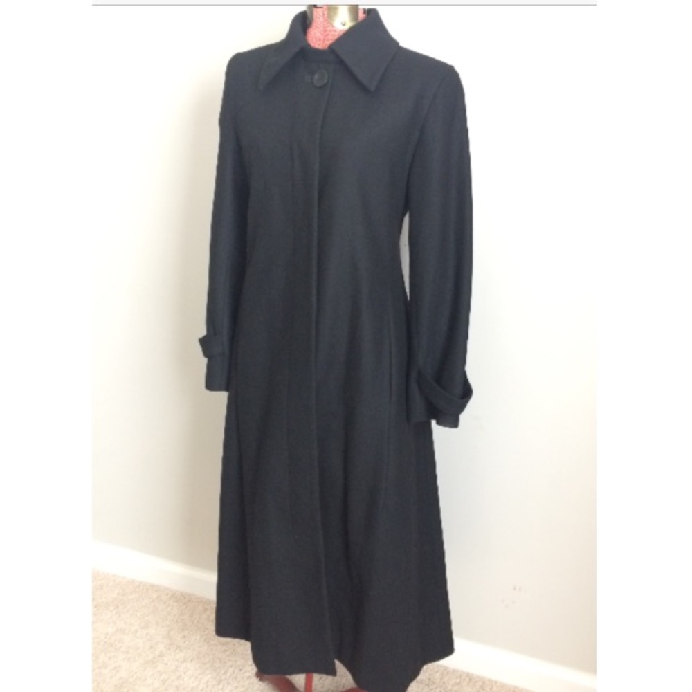 🦋SALE Harve Benard long soft wool  coat.