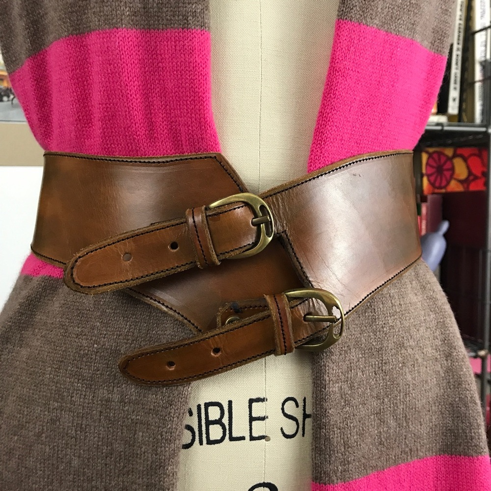 Leather Buckle Snap Back Belt - Picture 6 of 6