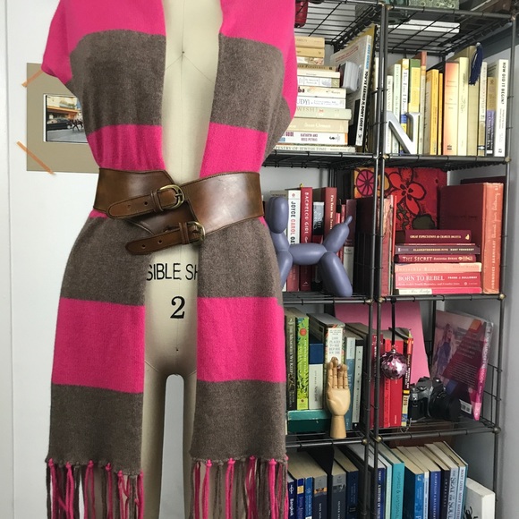 Leather Buckle Snap Back Belt - Picture 5 of 6