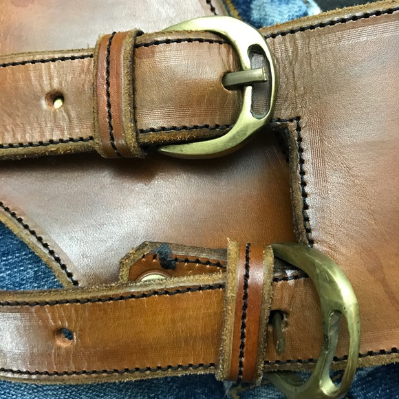 Leather Buckle Snap Back Belt - Picture 4 of 6