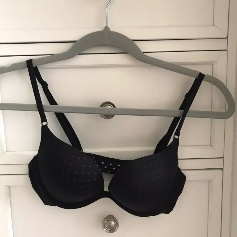 Victoria Secret Bra 34 B  push up