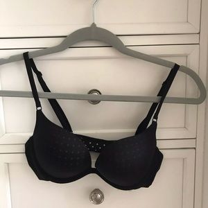 Victoria Secret Bra 34 B  push up
