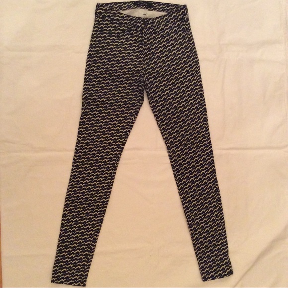J BRAND SUPER SKINNY JEANS SIZE 26 - Picture 1 of 4