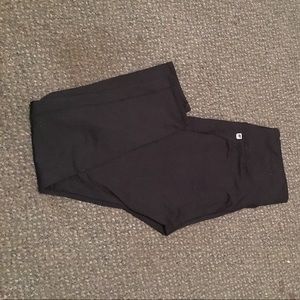 Fabletics black yoga capris size large