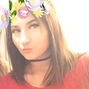 Meet your Posher, Haley