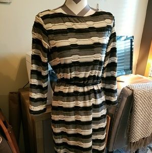 EUC 3/4 Sleeve dress