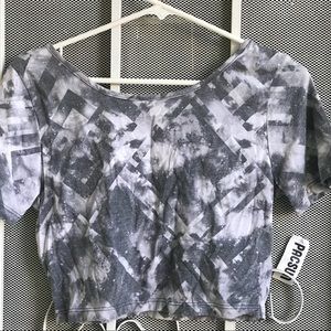 A crop grey top . NEW