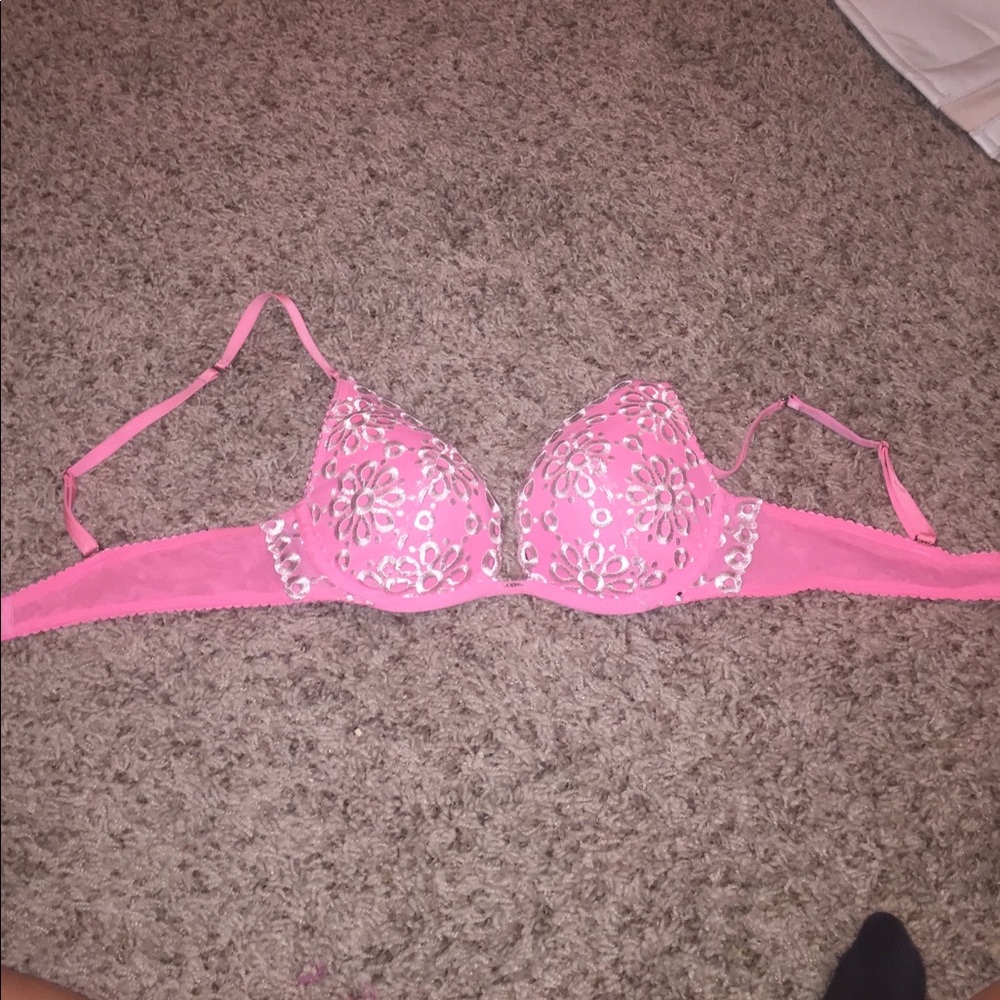 Victoria Secret Bra 34B