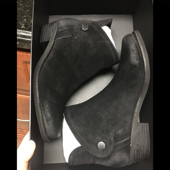 Andrew Marc Boots - Picture 6 of 6
