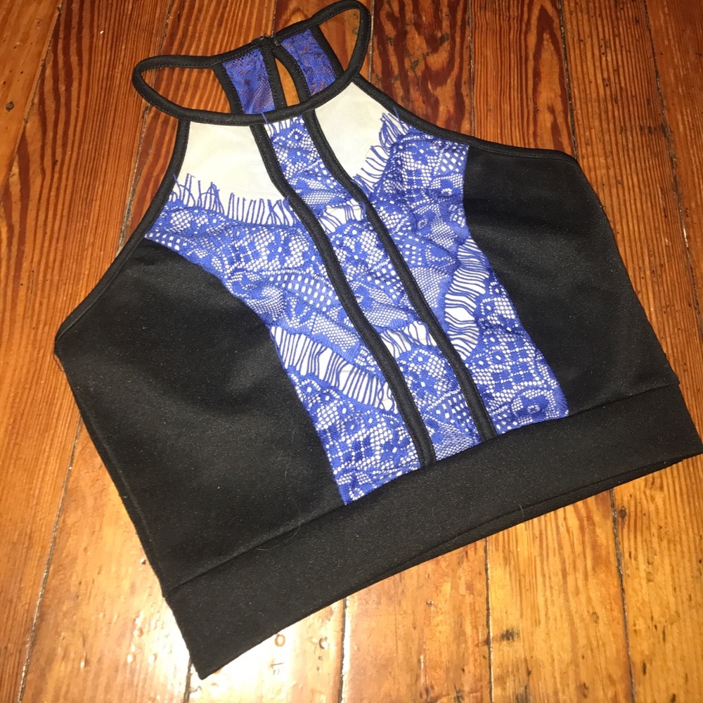 Crop top