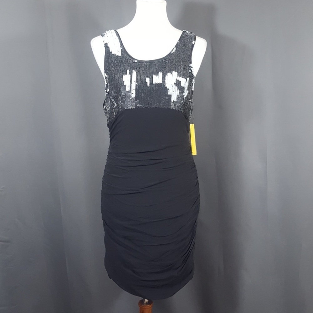 ALICE + OLIVIA - THE SEQUIN PARTY DRESS