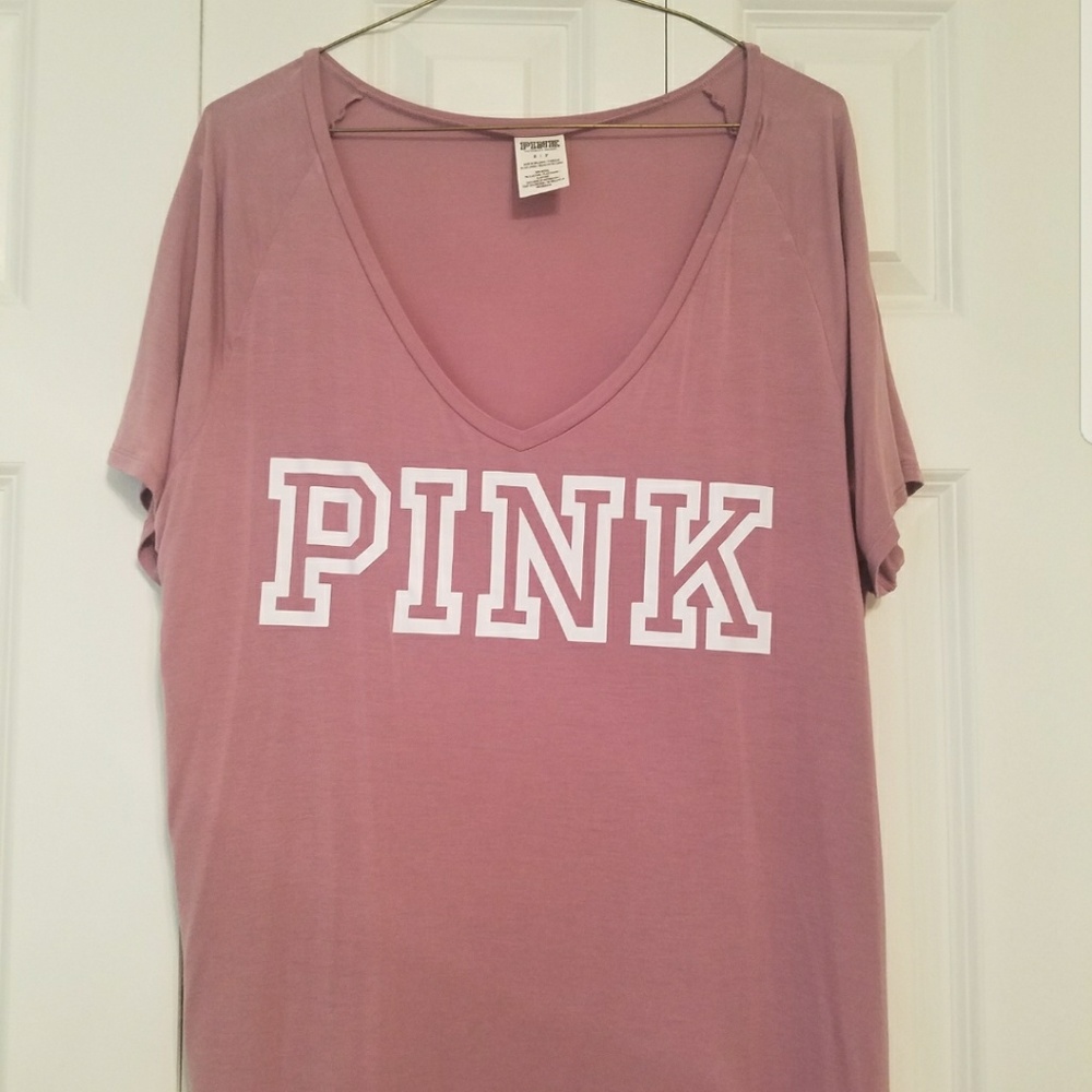 VS PINK Vee neck
