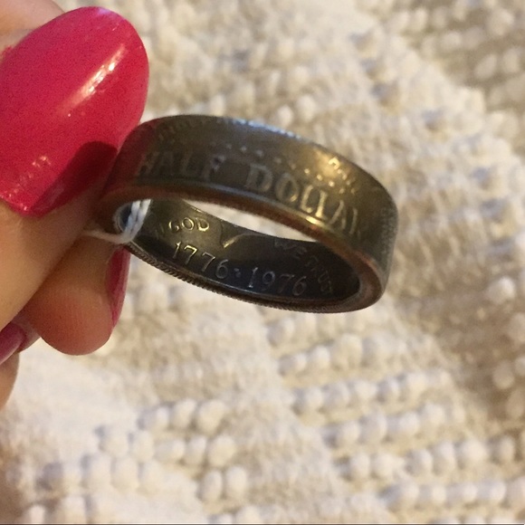 1976 Clad Kennedy Half Dollar Coin Ring - Picture 4 of 7
