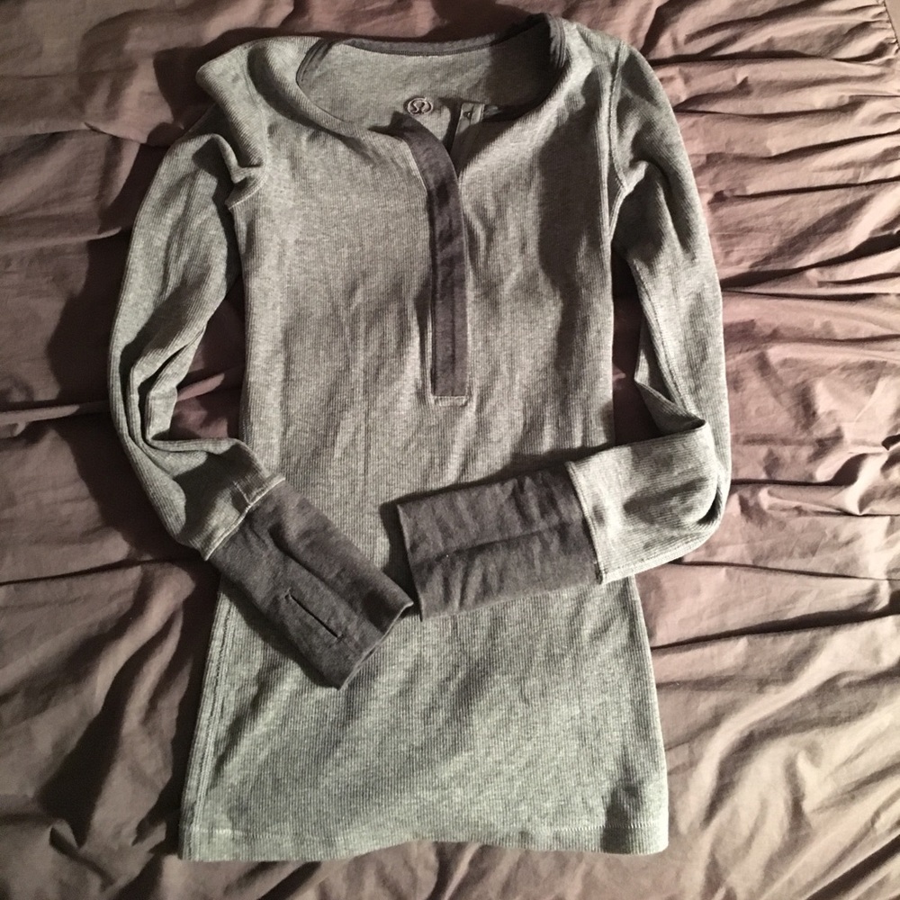 NWOT Lululemon Gray Long-sleeve