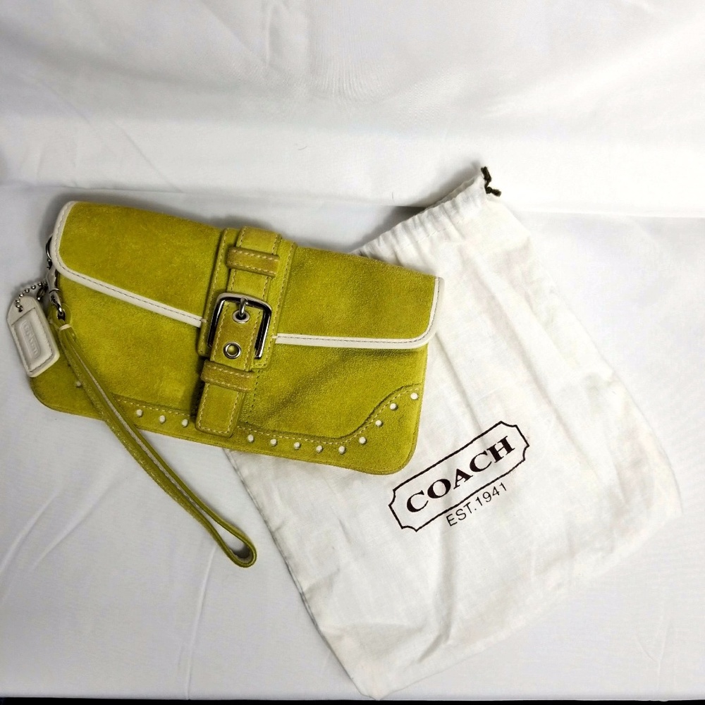 *Spring!* Coach Green Suede Wristlet w. Dustbag