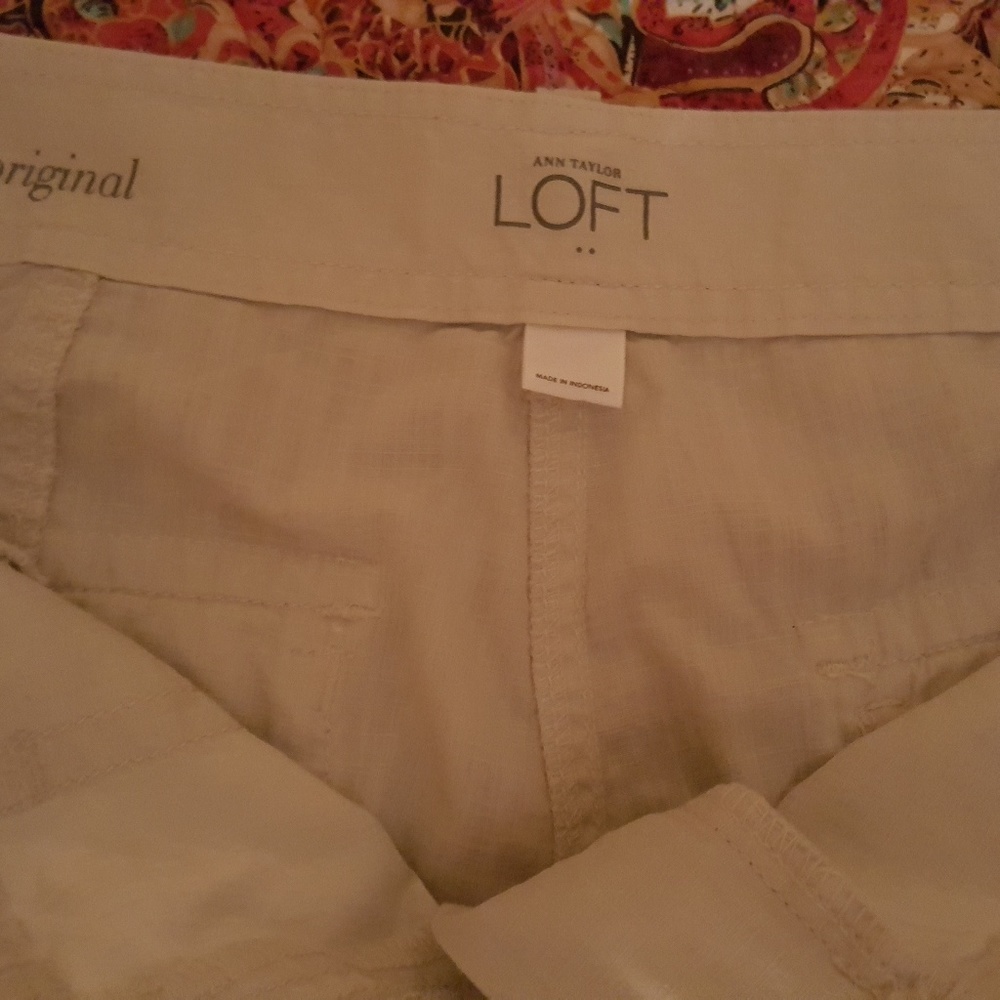 Ann Taylor Loft Khaki Capris