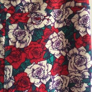 LuLaRoe Disney like leggings roses, size OS