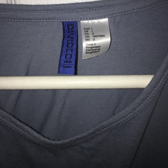 Divided shirt - Picture 2 of 2