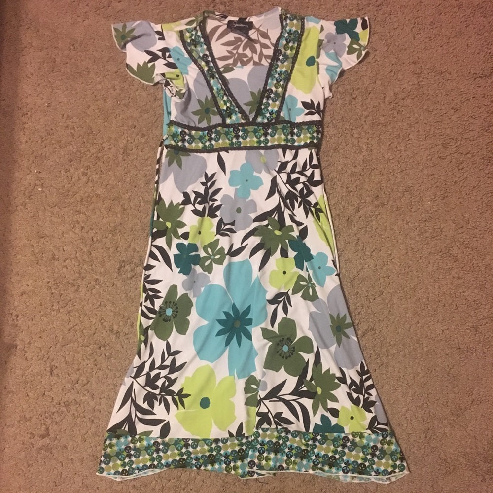 Flower/Leaf designed dress from Speechless