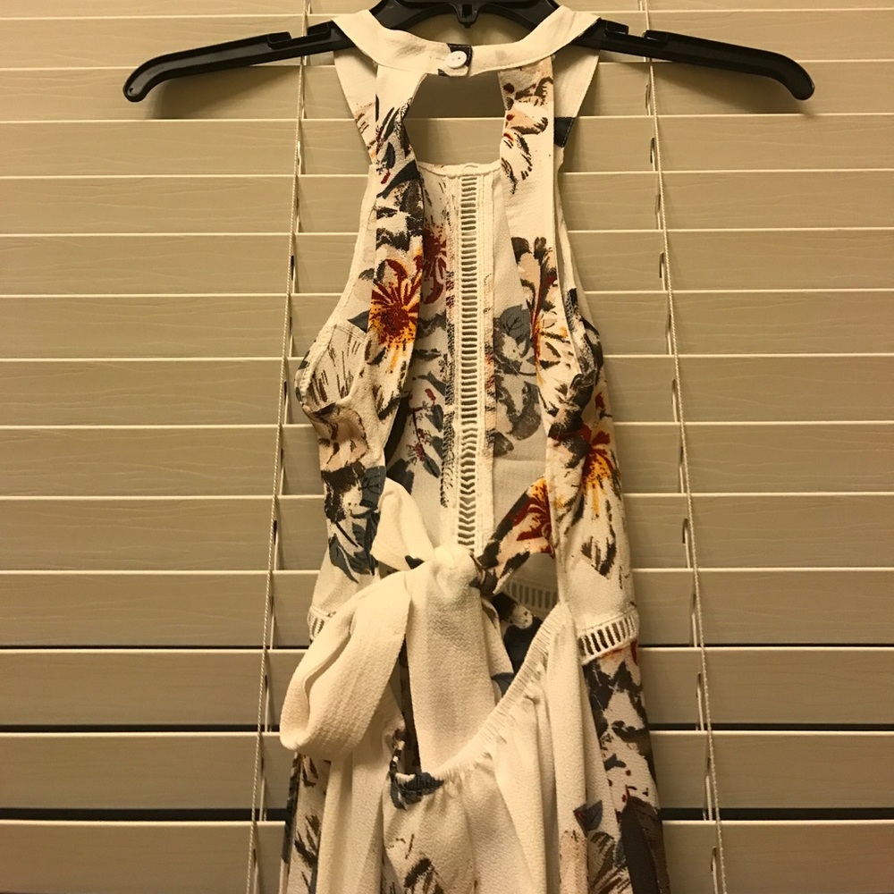 New Boho Floral Dress. Sz Small - Picture 2 of 8