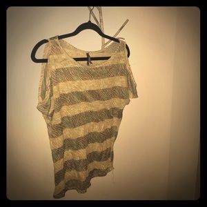 Cold shoulder top