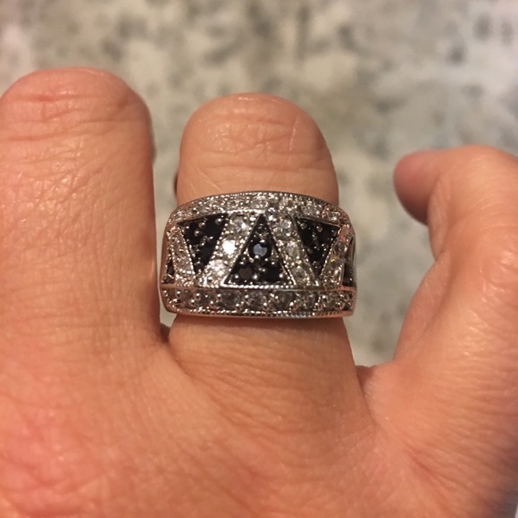 NWOT Premier Jewelry Sterling Silver Ring Size 6 - Picture 1 of 6
