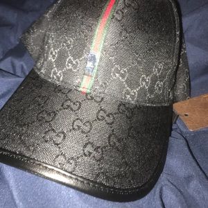 Gucci hat new with tags
