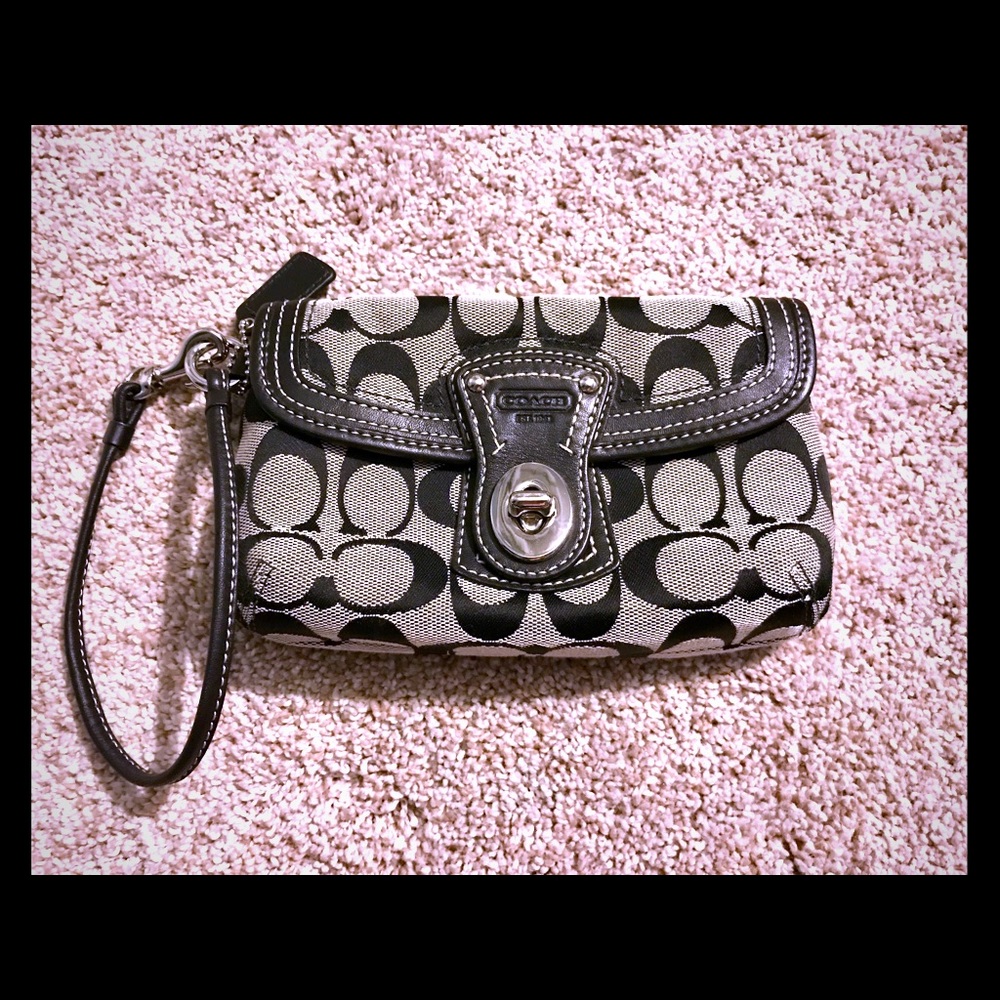 Authentic Coach Wristlet