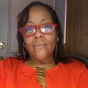 Meet your Posher, Renee