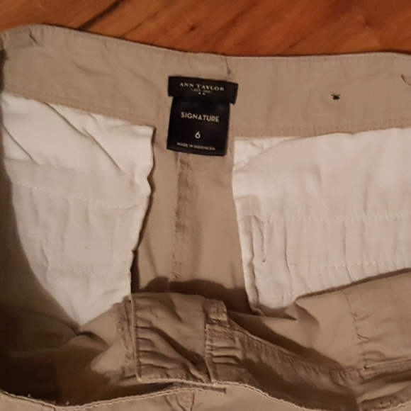 Ann Taylor Signature Khaki Capris - Picture 1 of 4