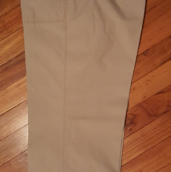 Ann Taylor Signature Khaki Capris - Picture 3 of 4