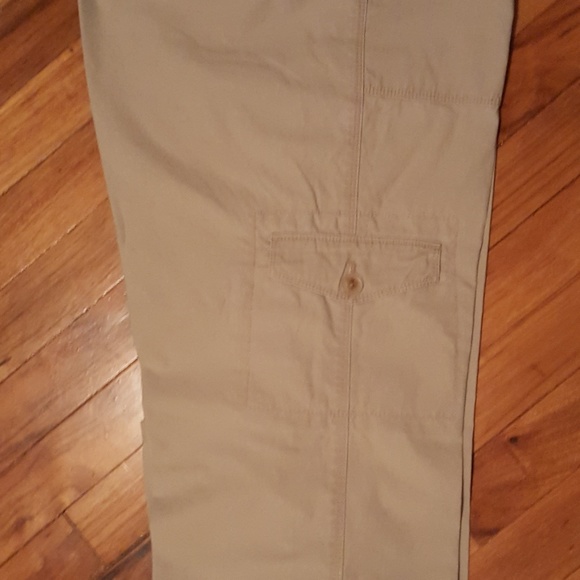 Ann Taylor Signature Khaki Capris - Picture 4 of 4