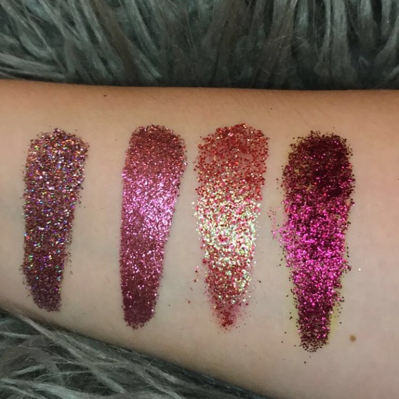 GLITTER - Picture 2 of 3