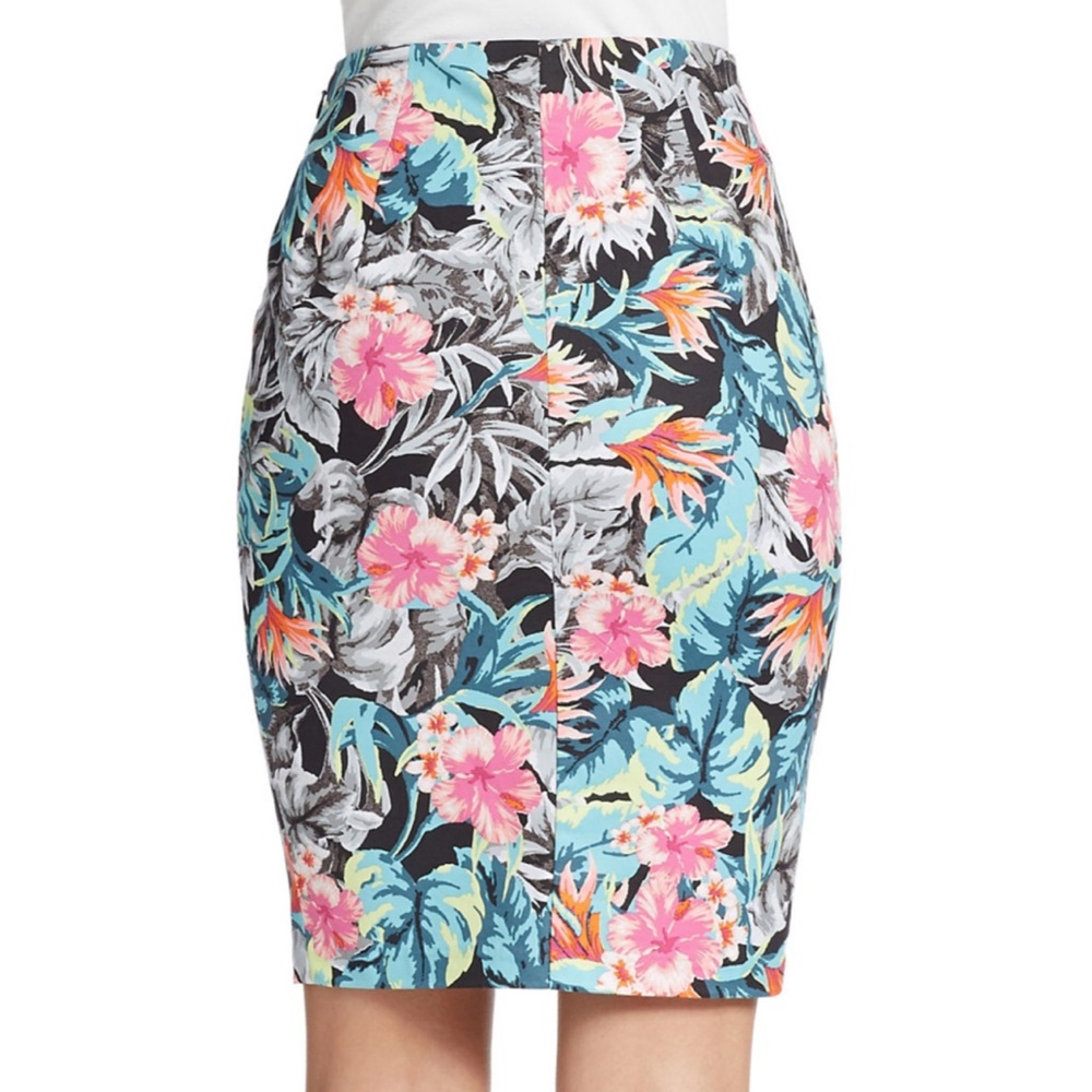NWT Guess Floral Pencil Skirt