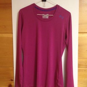 Under Armour long sleeve dri fit shirt fitted workout run walk exercise
