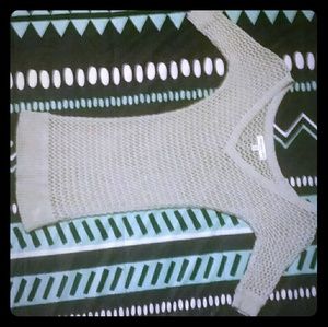 A&F knit 3/4 sleeve shirt