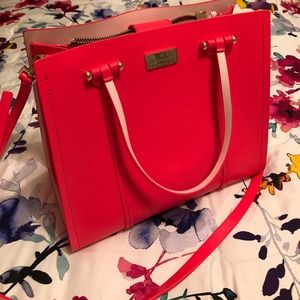 NWOT PINK KATE SPADE PURSE! EXCELLENT CONDITION.