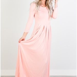 Peach Maxi dress with 3/4 sleeves & pockets