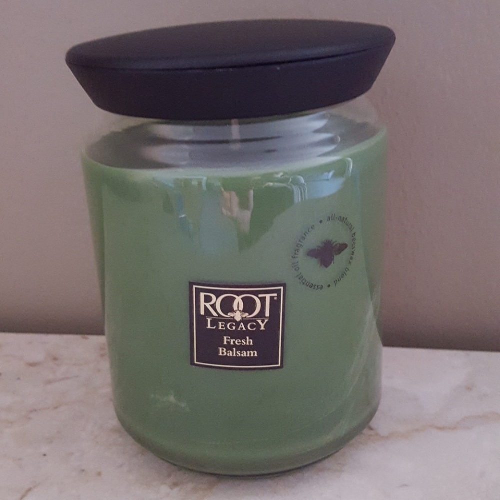 Large Queen Bee Root Candle - Fresh Balsam