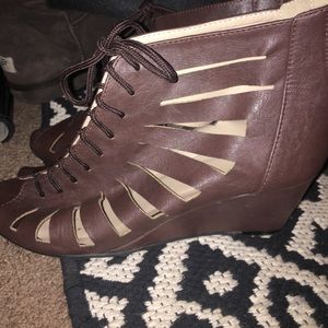 Wedge sandals