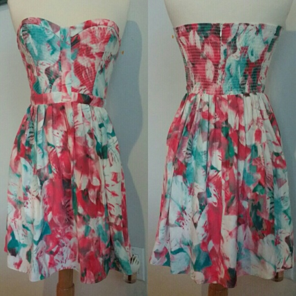 ❌nfs❌ Parker Lilly Silk Dress sz small - Picture 3 of 5