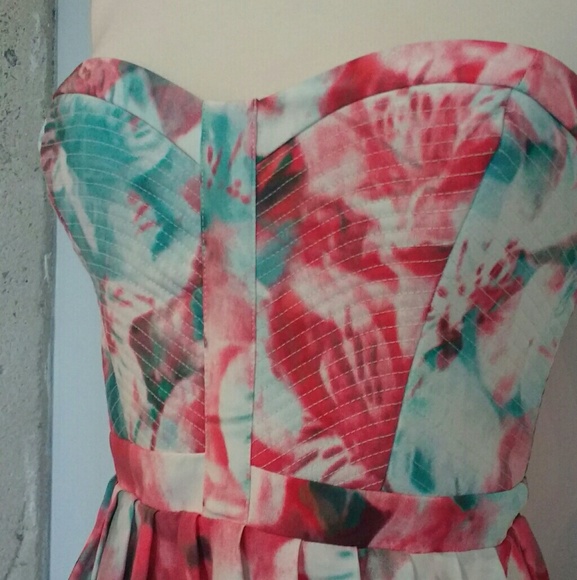❌nfs❌ Parker Lilly Silk Dress sz small - Picture 4 of 5
