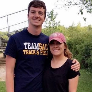 Meet your Posher, Alexis