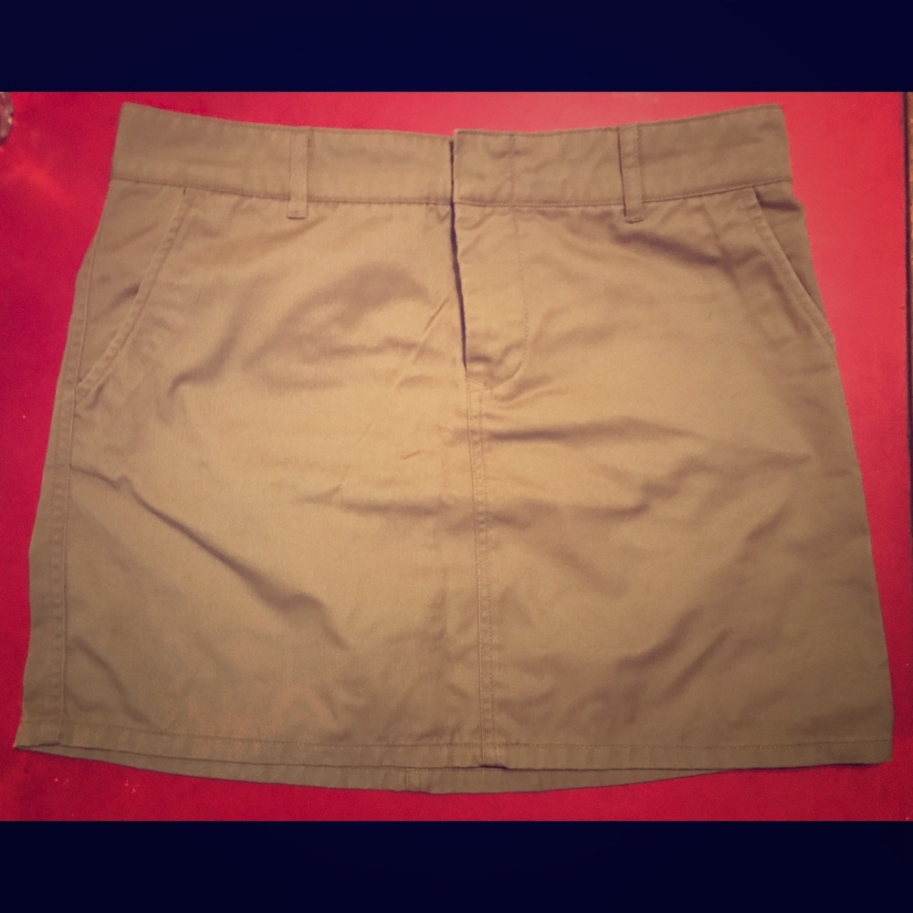 Volcom khaki skirt