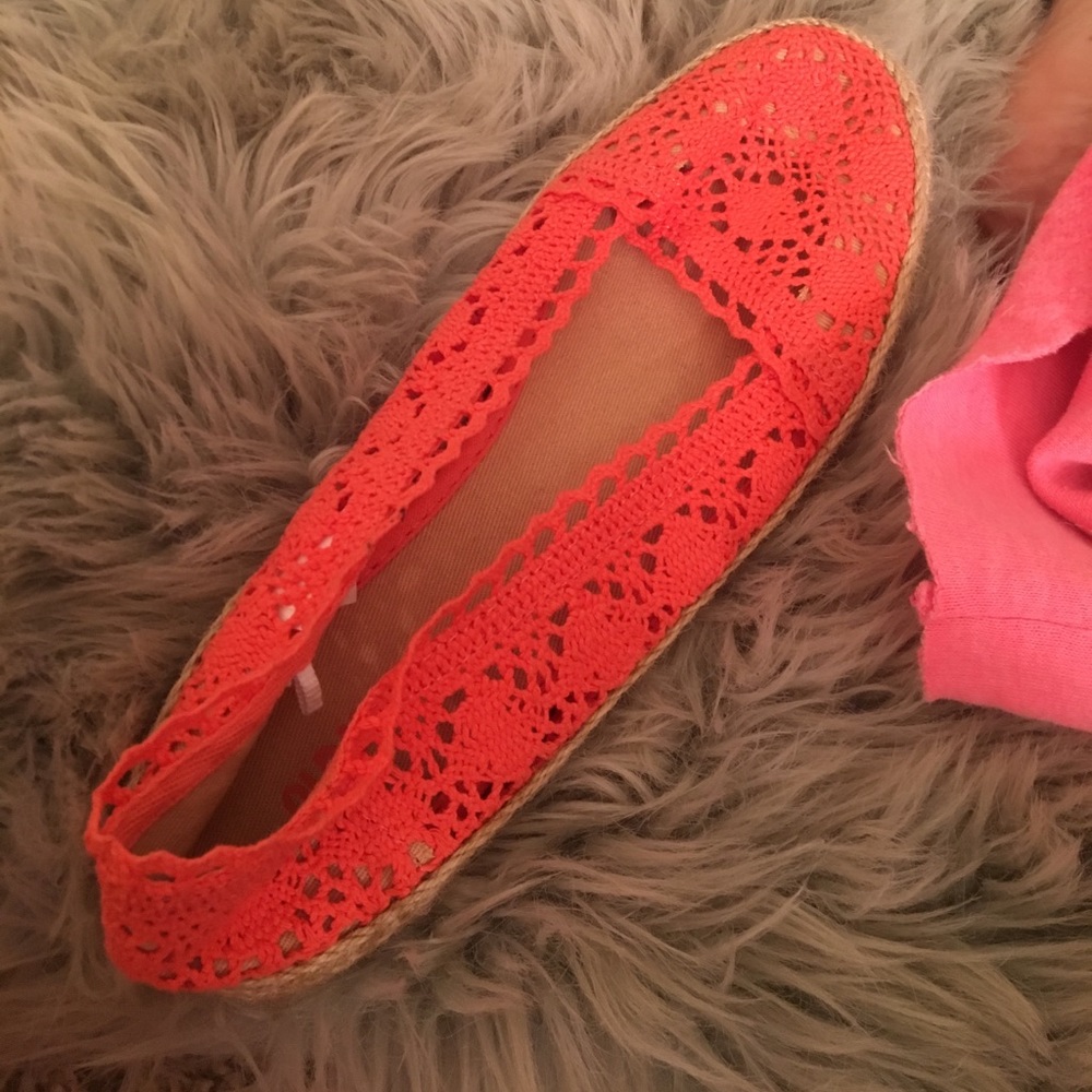 Brand new never worn crochet flats size 7 old navy