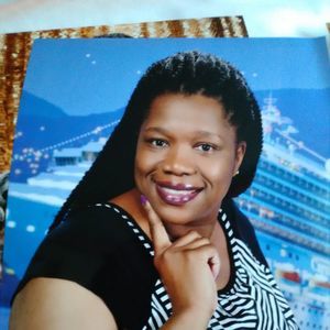 Meet your Posher, Gloria