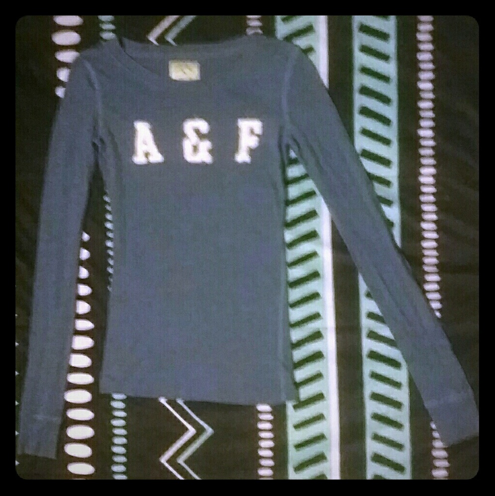 A&F long sleeve shirt