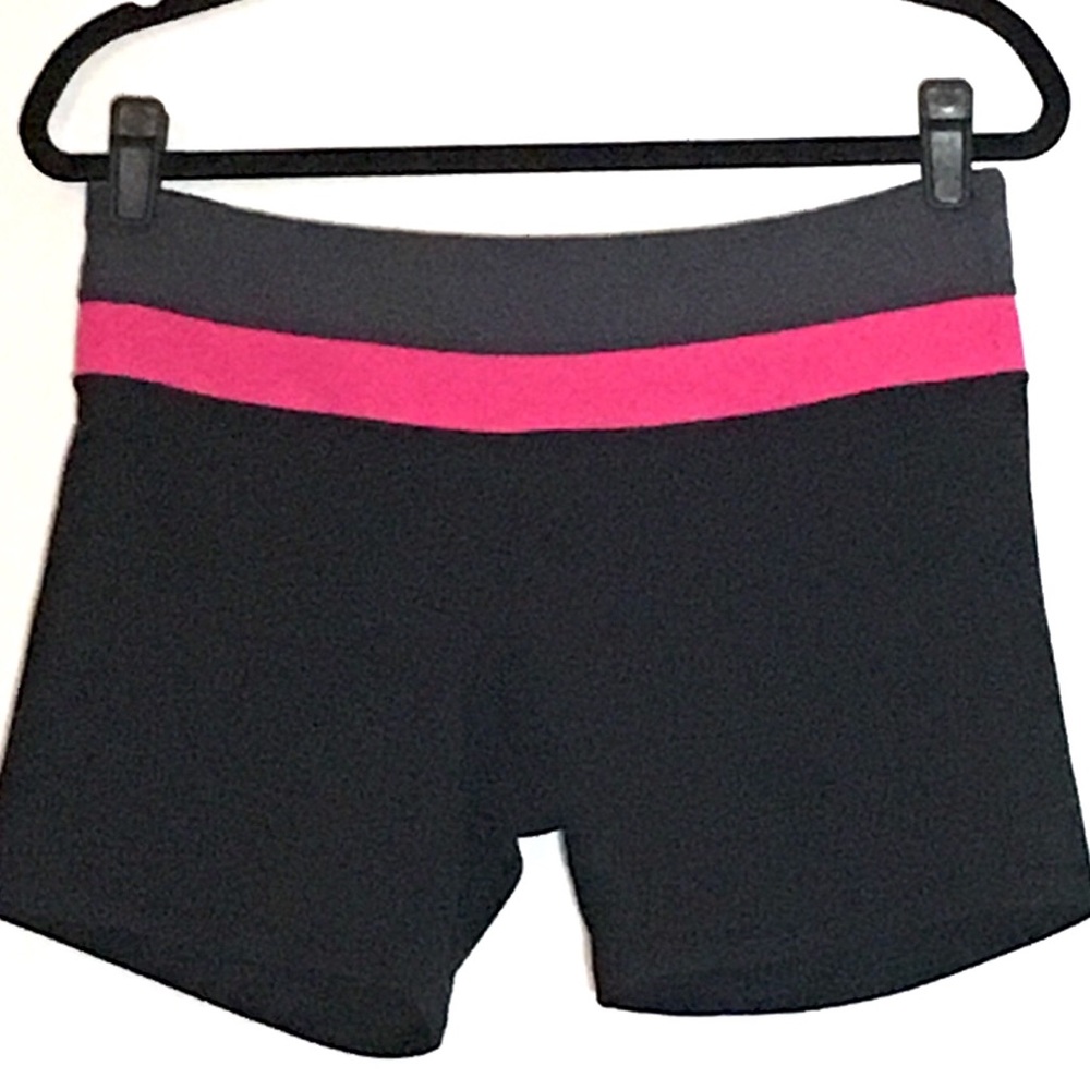 LULULEMON reversible yoga shorts grey/pink/black
