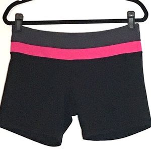 LULULEMON reversible yoga shorts grey/pink/black