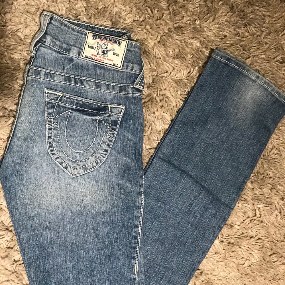 True Religion • Straight Leg Jeans